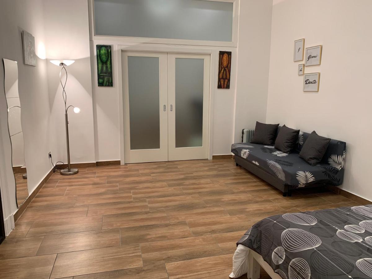 I Gironi Di Dante Apartment เนเปิลส์ ภายนอก รูปภาพ